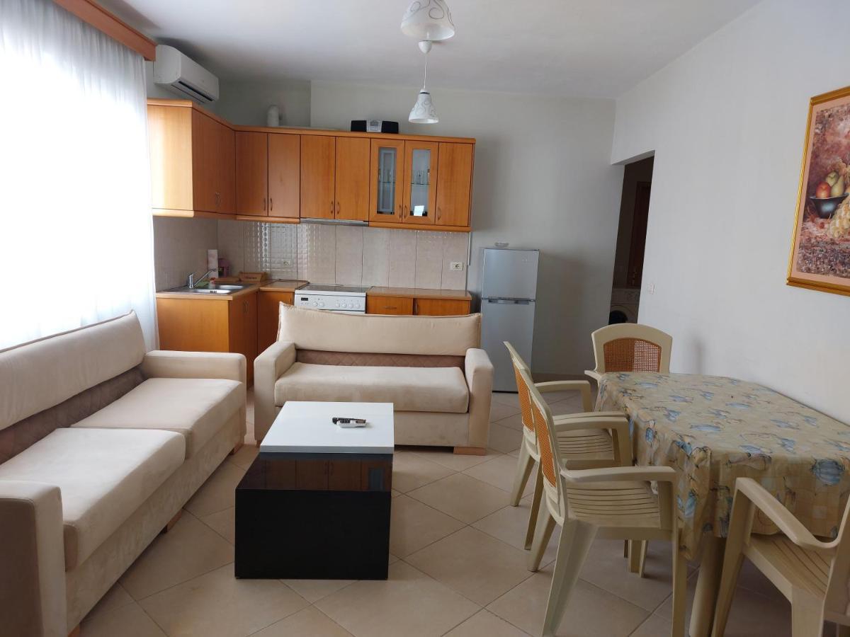 Family Apartments Саранда Екстер'єр фото